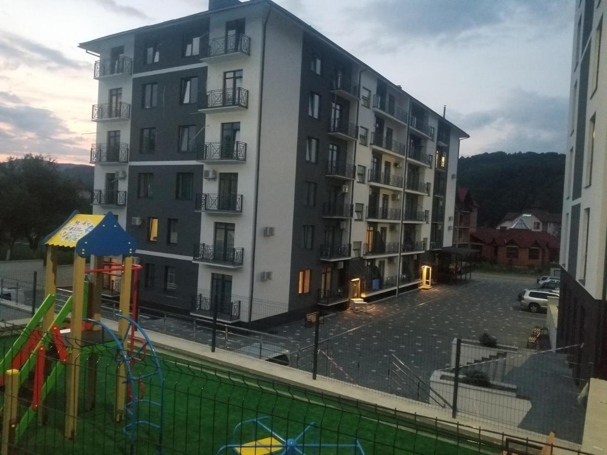 Апартаменти Віланж Polyana  Εξωτερικό φωτογραφία
