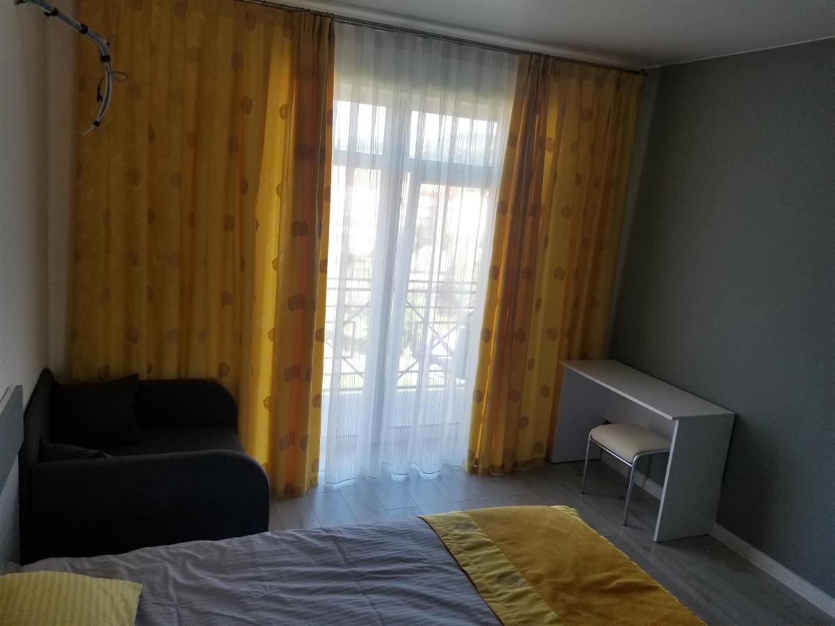 Апартаменти Віланж Polyana  Εξωτερικό φωτογραφία